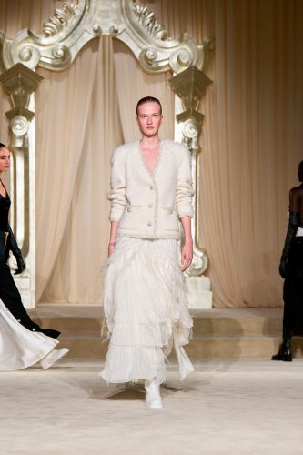Chanel, alta-costura de inverno 2025 – Foto: Reprodução/Vogue Runway