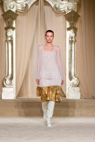 Chanel, alta-costura de inverno 2025 – Foto: Reprodução/Vogue Runway