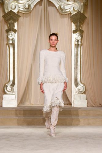 Chanel, alta-costura de inverno 2025 – Foto: Reprodução/Vogue Runway
