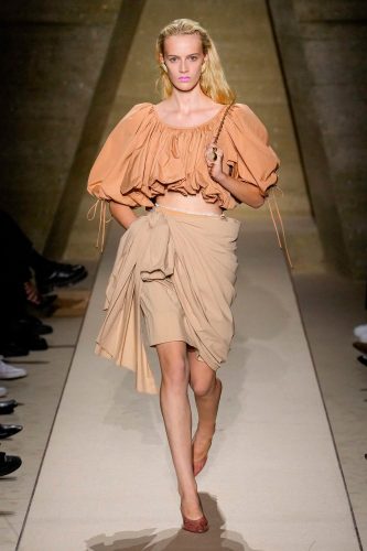 Chloé, verão 2026 - Foto: Reprodução/Vogue Runway
