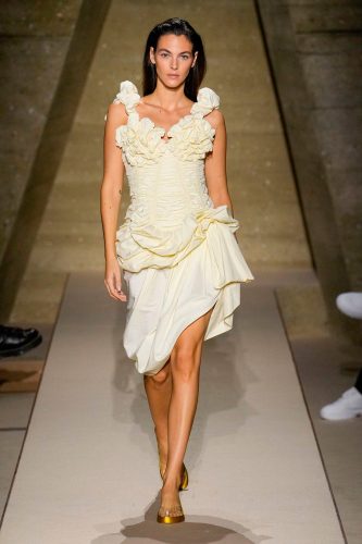 Chloé, verão 2026 - Foto: Reprodução/Vogue Runway