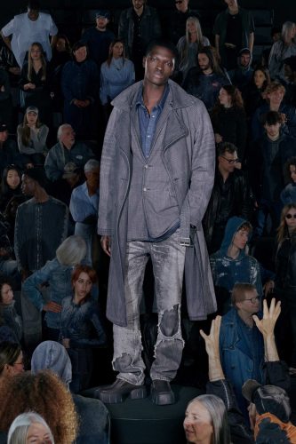 Diesel, resort 2026 – Foto: Reprodução/Vogue Runway