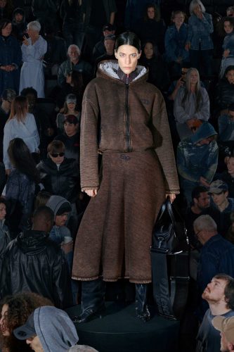 Diesel, resort 2026 – Foto: Reprodução/Vogue Runway