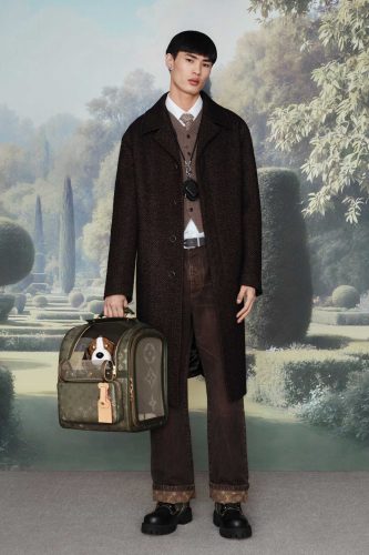 Louis Vuitton, pré-coleção de primavera/verão 2026 masculina - Foto: Reprodução/Vogue Runway