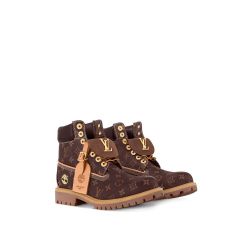 Bota de ouro 18K da Louis Vuitton X Timberland por Pharrell Williams - Foto: Divulgação