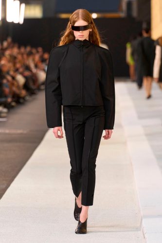 MM6 Maison Margiela, verão 2026 - Foto: Reprodução/Vogue Runway