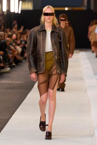 MM6 Maison Margiela, verão 2026 - Foto: Reprodução/Vogue Runway