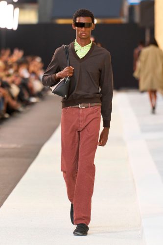 MM6 Maison Margiela, verão 2026 - Foto: Reprodução/Vogue Runway