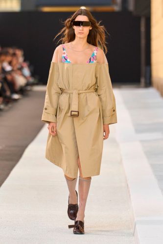 MM6 Maison Margiela, verão 2026 - Foto: Reprodução/Vogue Runway