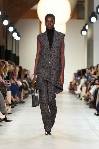 Michael Kors, inverno 2025 – Foto: Reprodução/Vogue Runway