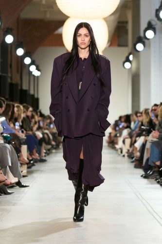 Michael Kors, inverno 2025 – Foto: Reprodução/Vogue Runway