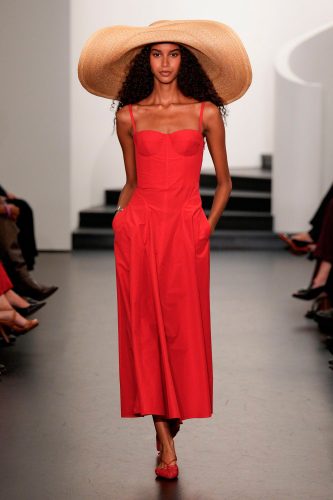 Ralph Lauren, verão 2026 - Foto: Reprodução/Vogue Runway