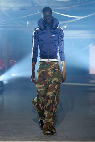 Vetements, verão 2026 - Foto: Reprodução/Vogue Runway