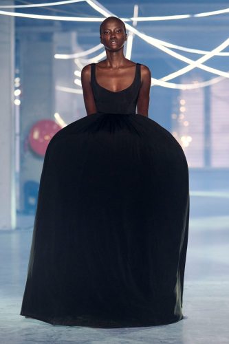 Vetements, verão 2026 - Foto: Reprodução/Vogue Runway