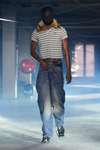 Vetements, verão 2026 - Foto: Reprodução/Vogue Runway