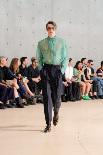 Saint Laurent, verão 2026 – Foto: Reprodução/Vogue Runway
