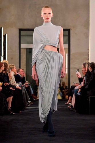 Alaïa, inverno 2025 - Foto: Reprodução/Vogue Runway