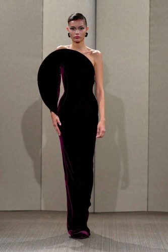Armani Privé, alta-costura, inverno 2026 - Foto: Reprodução/Vogue Runway