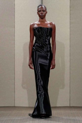 Armani Privé, alta-costura, inverno 2026 - Foto: Reprodução/Vogue Runway