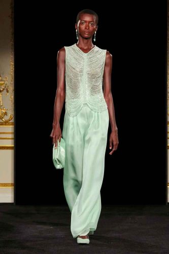 Armani Privé, verão 2026 - Foto: Reprodução/Vogue Runway