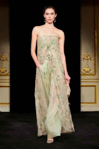 Armani Privé, verão 2026 - Foto: Reprodução/Vogue Runway