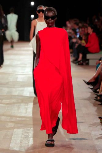 Balenciaga, verão 2026 - Foto: Reprodução/Vogue Runway