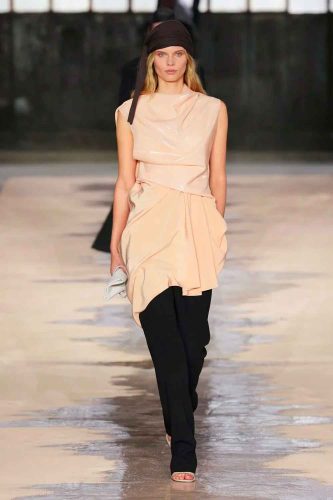 Boss, verão 2026 - Foto: Reprodução/Vogue Runway