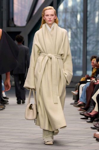 Calvin Klein, inverno 2026 - Foto: Reprodução/Vogue Runway