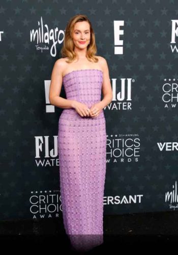 Leighton Meester veste Carolina Herrera - Foto: Divulgação