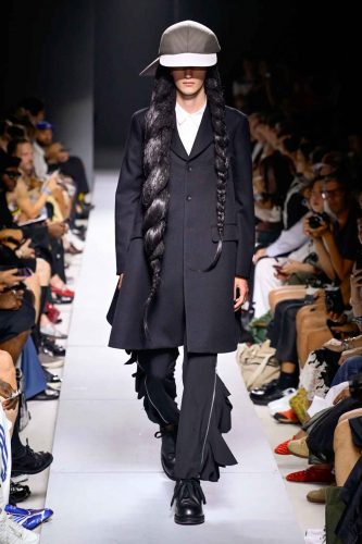 Comme des Garçons Homme Plus, verão 2026 - Foto: Reprodução/Vogue Runway