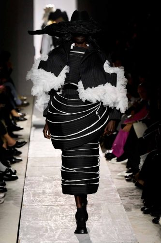 Comme des Garçons, inverno 2025 - Foto: Reprodução/Vogue Runway