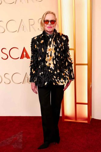 Amy Madigan veste Dior - Foto: Divulgação