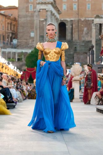 Dolce & Gabbana, alta moda 2025 - Foto: Reprodução/Vogue Runway