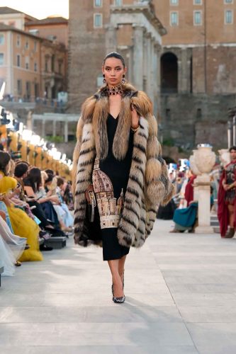 Dolce & Gabbana, alta moda 2025 - Foto: Reprodução/Vogue Runway