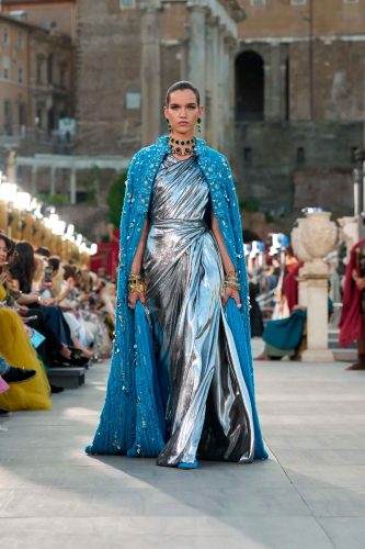 Dolce & Gabbana, alta moda 2025 - Foto: Reprodução/Vogue Runway