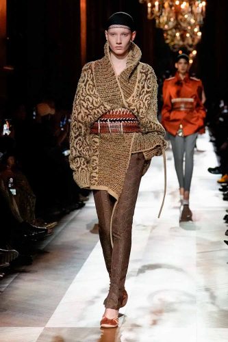 Dries Van Noten, inverno 2025 - Foto: Reprodução/Vogue Runway