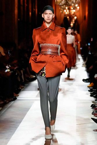 Dries Van Noten, inverno 2025 - Foto: Reprodução/Vogue Runway