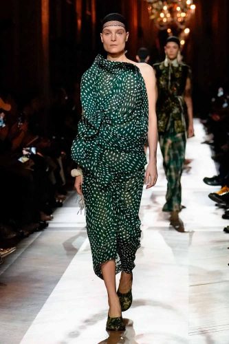 Dries Van Noten, inverno 2025 - Foto: Reprodução/Vogue Runway