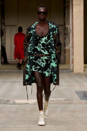 Dries Van Noten, verão 2026 - Foto: Reprodução/Vogue Runway