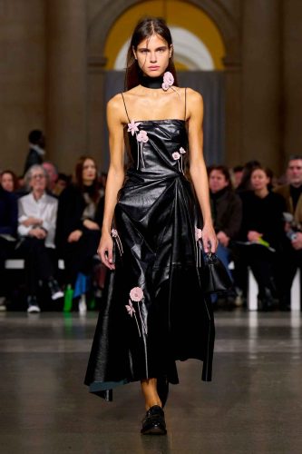 Erdem, inverno 2026 - Foto: Reprodução/Vogue Runway
