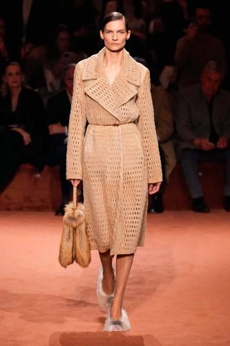 Fendi, inverno 2025 - Foto: Reprodução/Vogue Runway