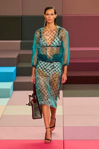 Fendi, verão 2026 - Foto: Reprodução/Vogue Runway