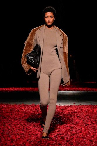 Ferragamo, inverno 2025 - Foto: Reprodução/Vogue Runway
