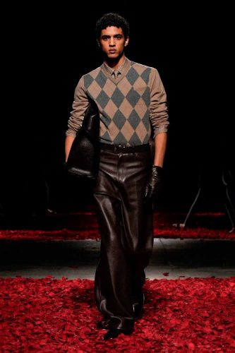 Ferragamo, inverno 2025 - Foto: Reprodução/Vogue Runway