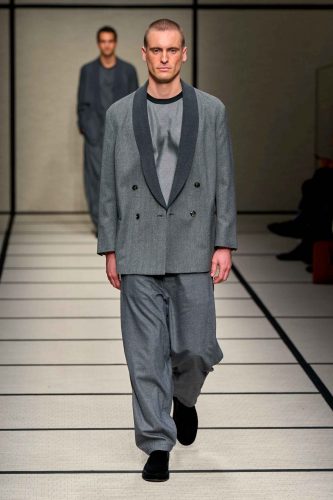 Giorgio Armani, inverno 2025 - Foto: Reprodução/Vogue Runway