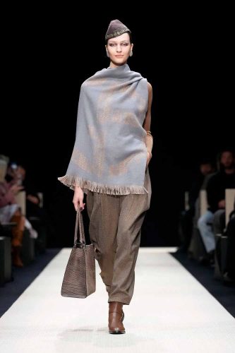 Giorgio Armani, inverno 2025 - Foto: Reprodução/Vogue Runway