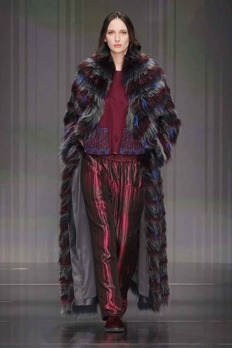 Giorgio Armani, inverno 2026 - Foto: Reprodução/Vogue Runway