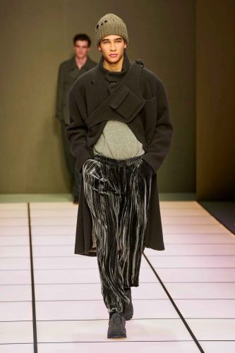 Giorgio Armani, inverno 2026 - Foto: Reprodução/Vogue Runway