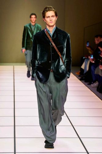 Giorgio Armani, inverno 2026 - Foto: Reprodução/Vogue Runway