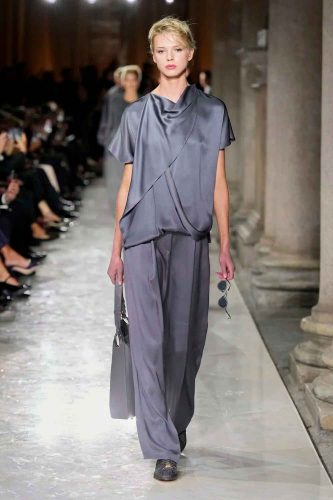 Giorgio Armani, verão 2026 - Foto: Reprodução/Vogue Runway